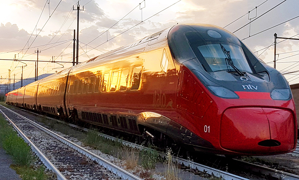 Italotreno. Скоростной поезд Италия Italo. Итальянские скоростные поезда. Высокоскоростные поезда Италии. Итальянские электрички.