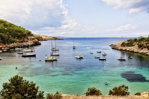 Ибица из Киева за 85€ с человека в две стороны