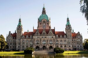 Ганновер из Киева за 20€ c человека в две стороны